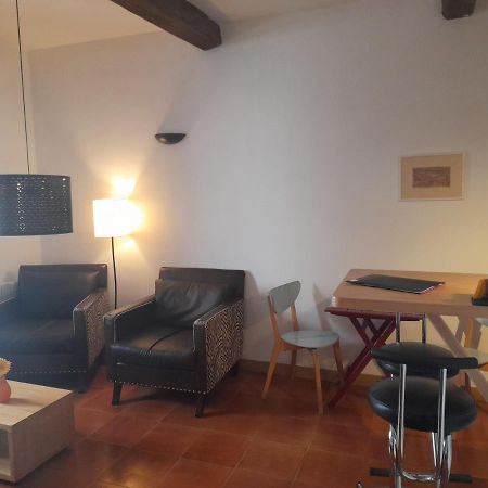 Les Studios De St Guilhem Saint-Guilhem-le-Desert Zewnętrze zdjęcie