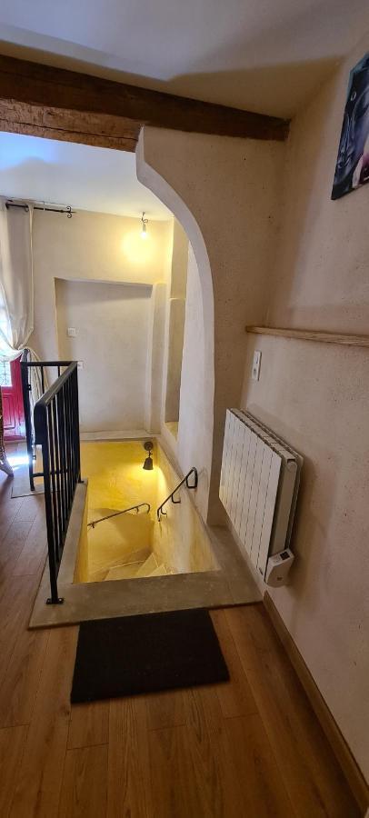 Les Studios De St Guilhem Saint-Guilhem-le-Desert Zewnętrze zdjęcie